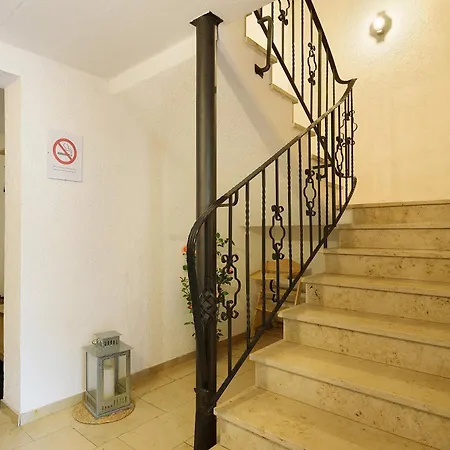 度假居 Eifelferienhaus Thome *