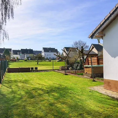 Eifelferienhaus Thome Semesterbostad *